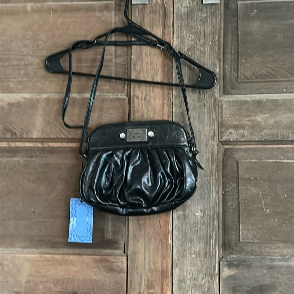 Simply Vera Wang Purse Black Vegan Leather Crossbody Bag NEW Elegant Cute